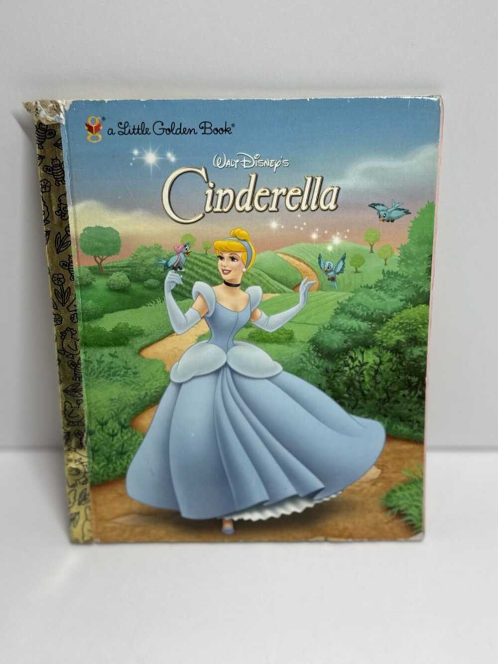 Walt Disneys Cinderella Little Golden Book Illustrated Hardcover Childrens Story
